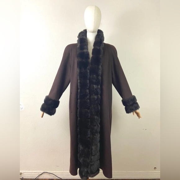 Alorna Jackets & Blazers - ALORNA VINTAGE BROWN WOOL FUR COAT JACKET SIZE L (would fit XL)